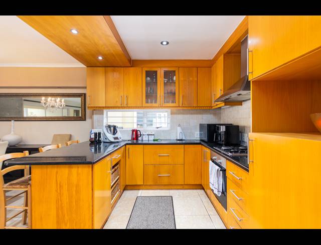 3 BEDROOM HOUSE FOR SALE IN WEST BEACH